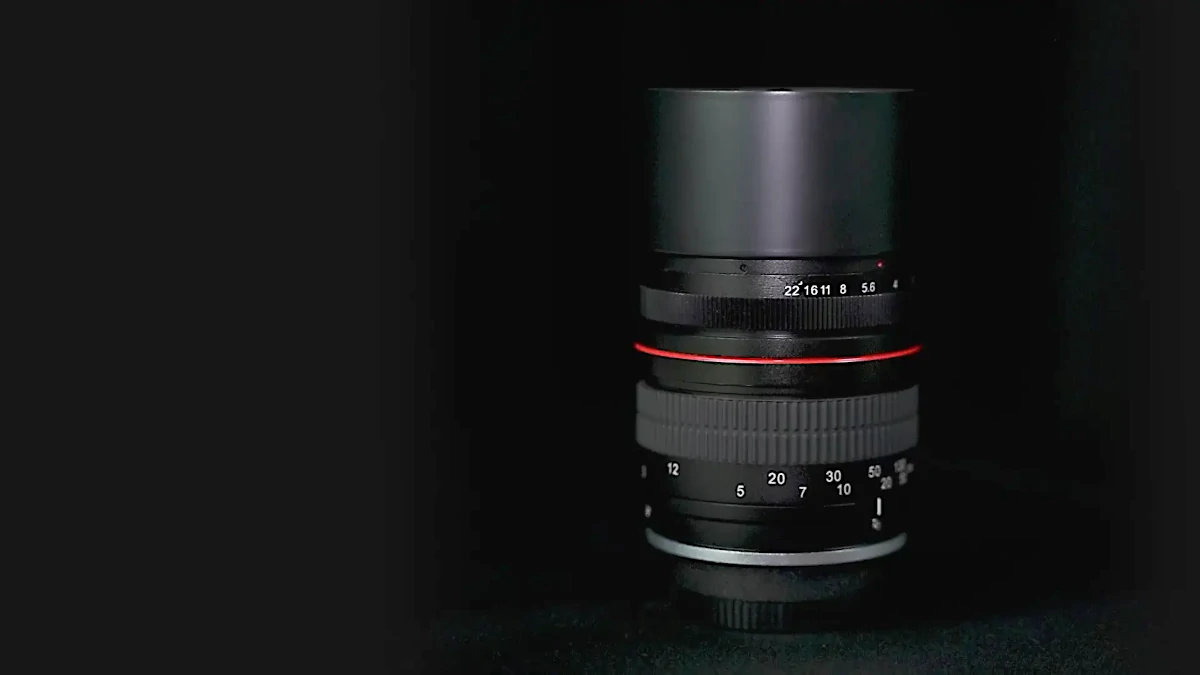 写真において「ピントを確実に合わせたい箇所を選ぶ」‐目にピントを合わせるとは、心にピントを合わせること