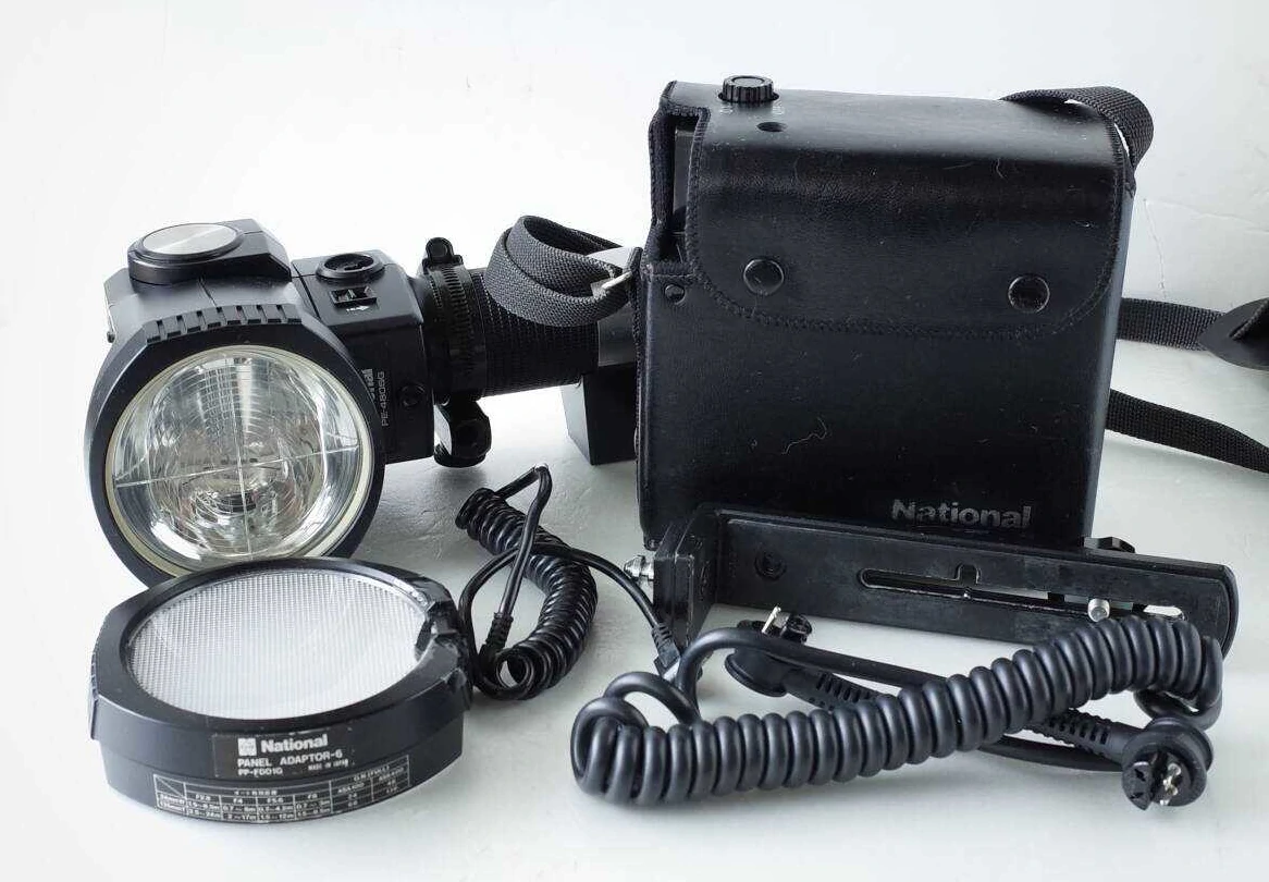 1970年代 Auto（オート調光）時代- 電子フラッシュを「誰でも使える」道具に変えた黄金期