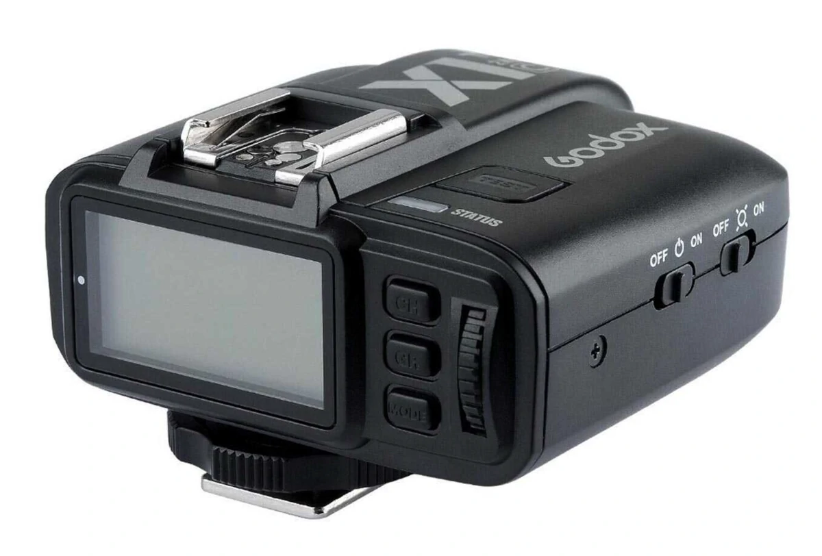 X System互換製品が大量に登場した理由‐世界最大のストロボ生態系（エコシステム）