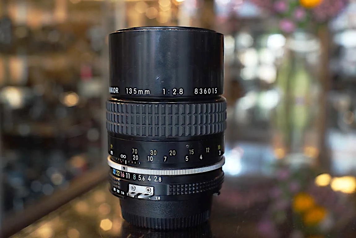  Ai Nikkor 135mm F2 — ボケの品位を極めた“大口径中望遠の名玉”を読み解く