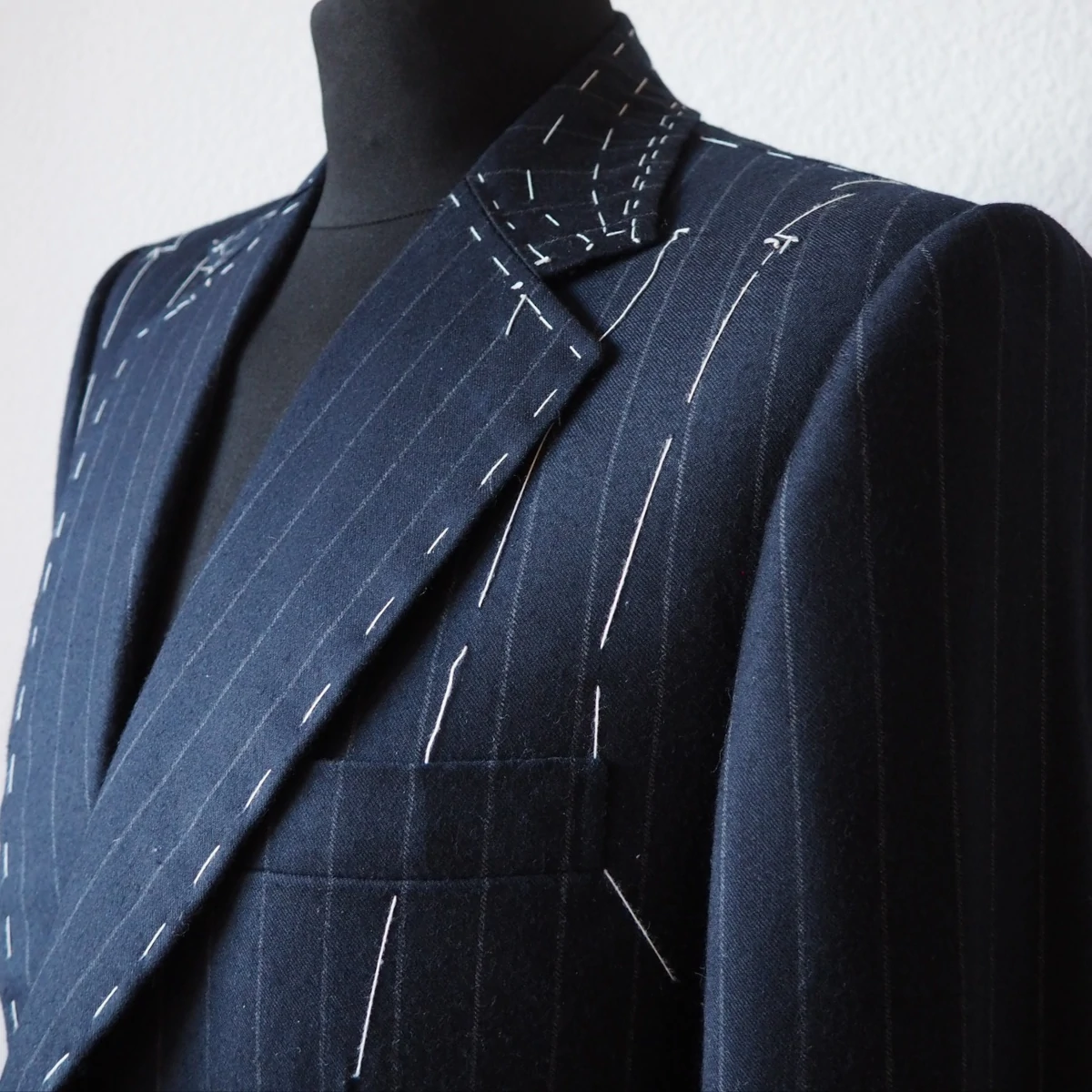 タイユール・鈴木健次郎‐仕事思想とフレンチ・ビスポークの核心