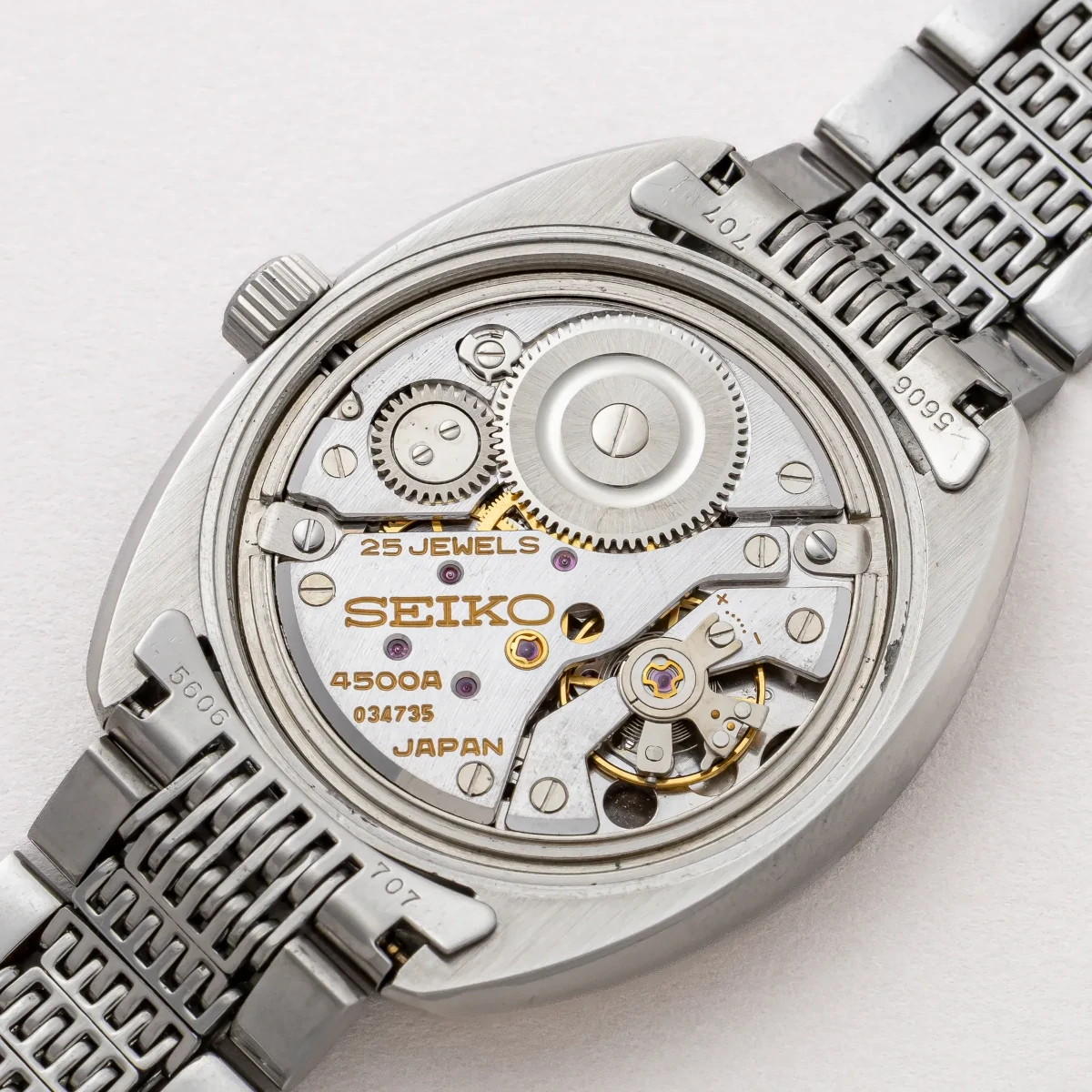 「時計修理に必要な精密ドライバーのサイズ」がどのように成立したのか