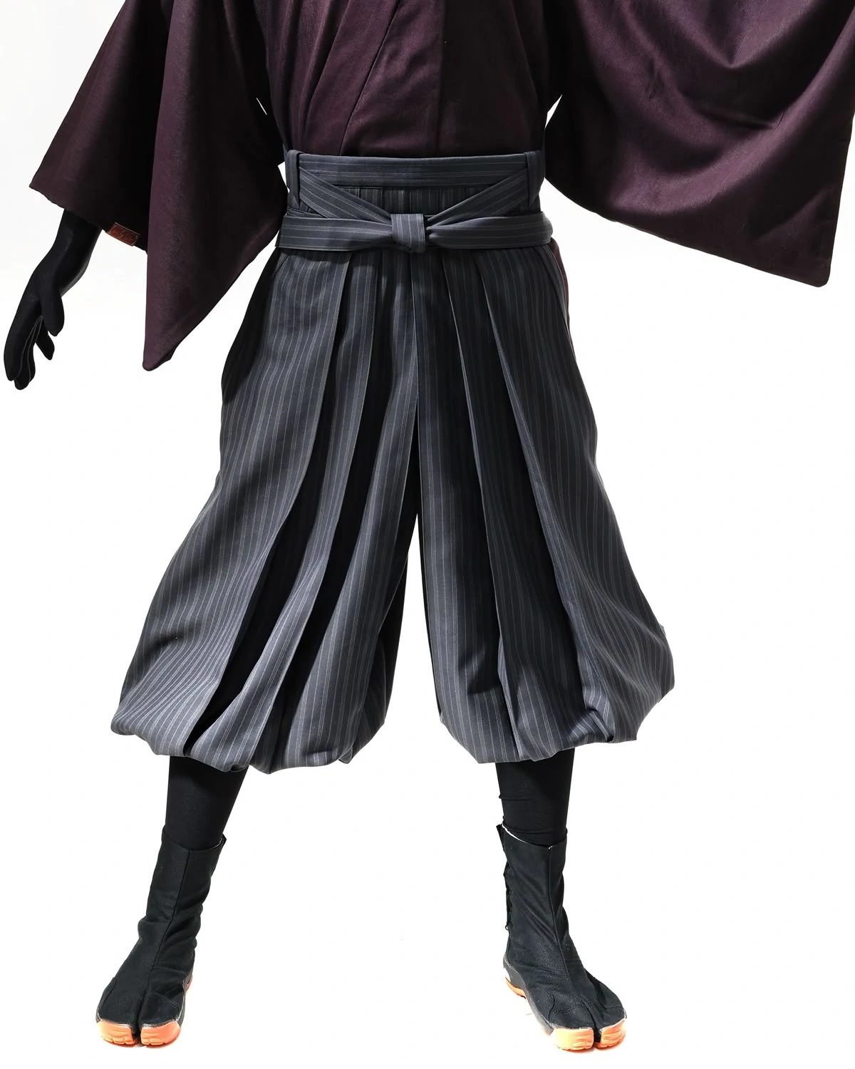 野袴（のばかま）の歴史 ― 生活と地面に最も近かった袴