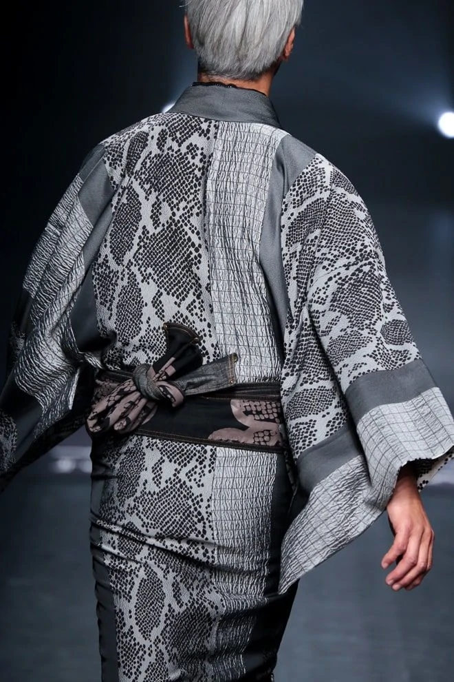 男性用角帯の歴史 ― 「締めるための帯」が完成するまで