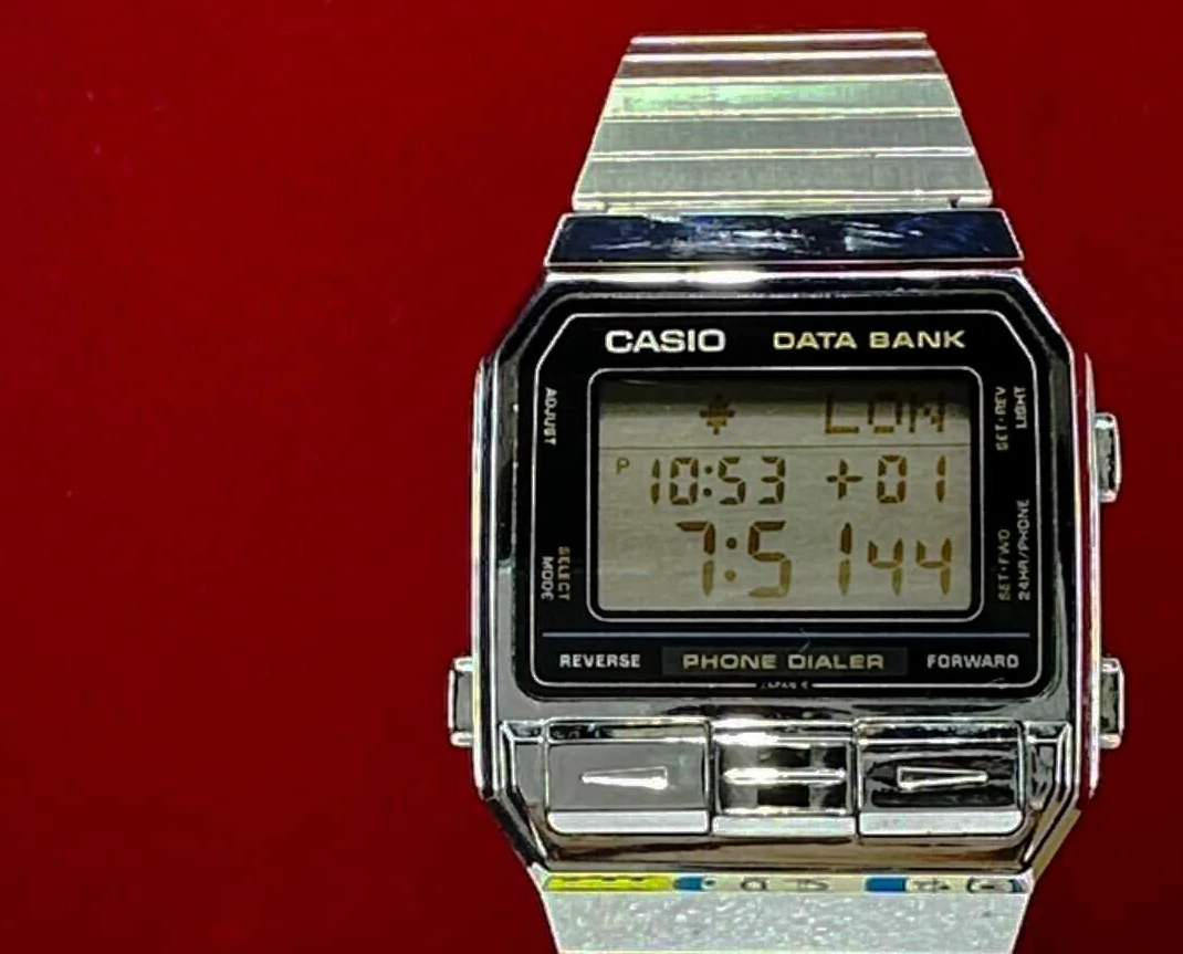 反射板の歴史 ― 家電表示を支えてきた「光を使わない技術」