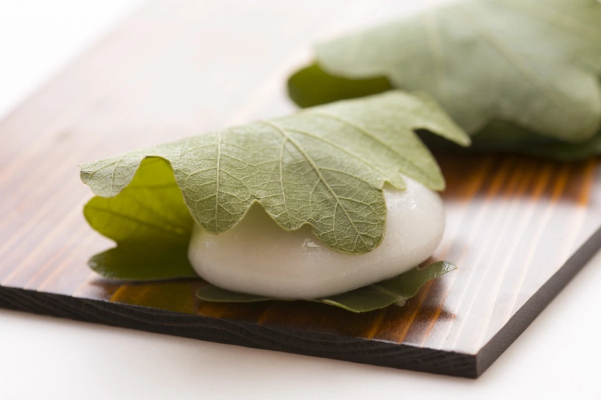 上新粉が使われる和菓子 ―「歯切れ」を生かす菓子たち