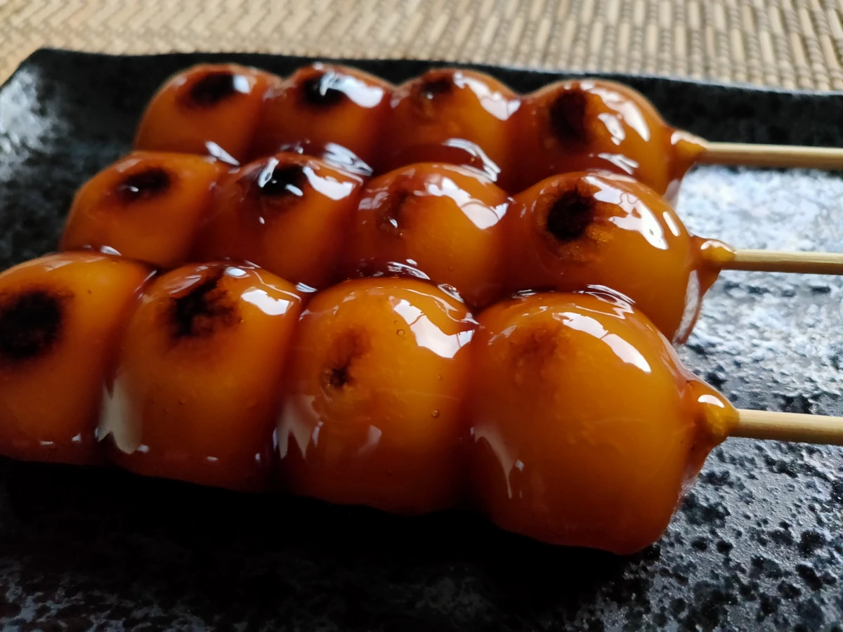 みたらしのたれ ― 団子を完成させる「甘辛の設計」