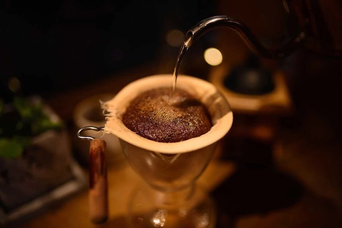 ネルドリップ ― 「布を通すと、味が丸くなる」