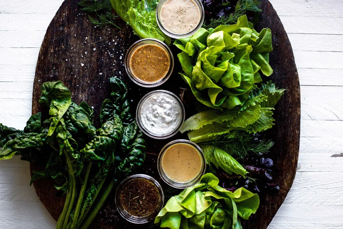 土地ごとの油・酢文化 ― サラダを決める「見えない主役」