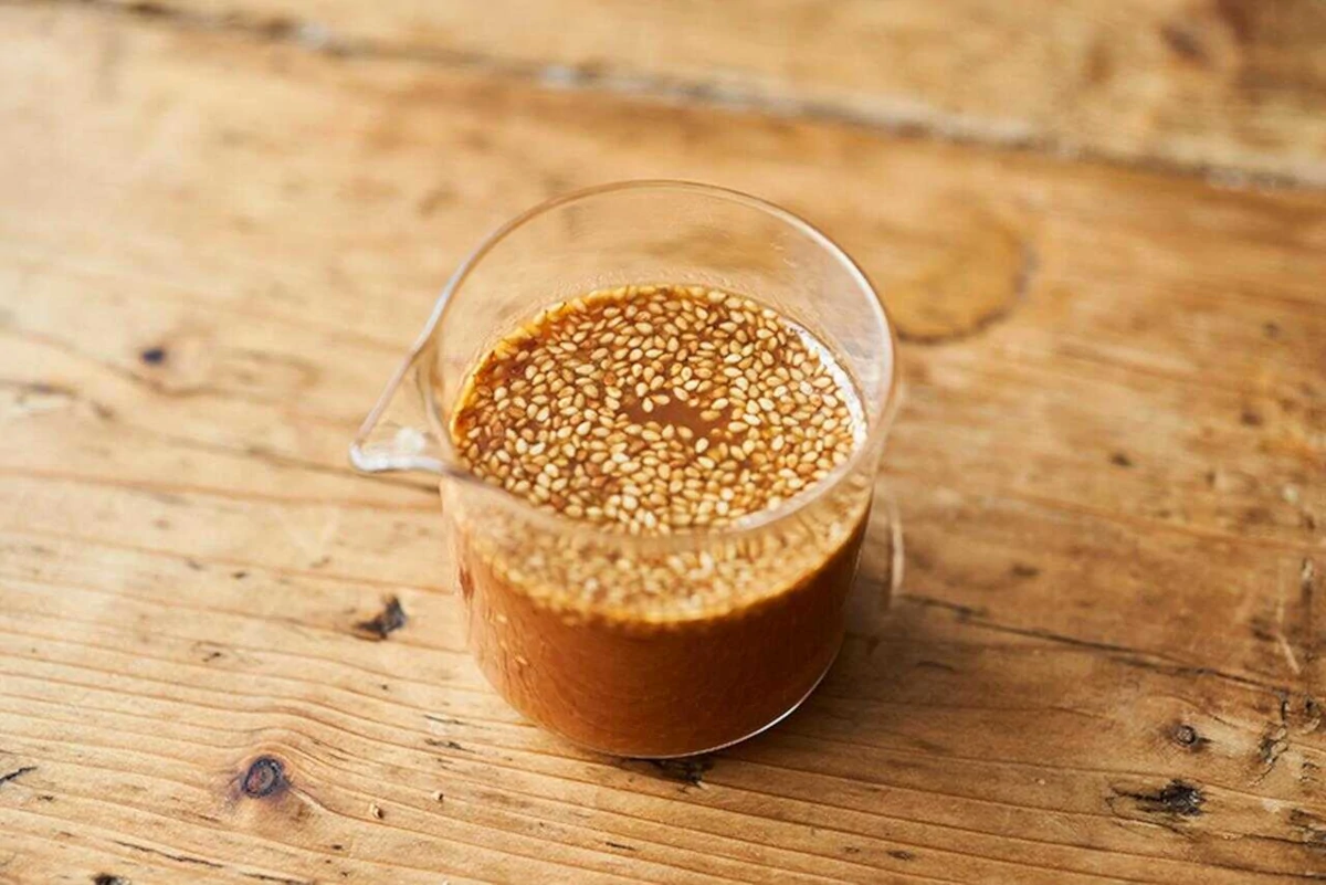 ごまドレッシングを自作する ― 香ばしさと乳化でまとめる