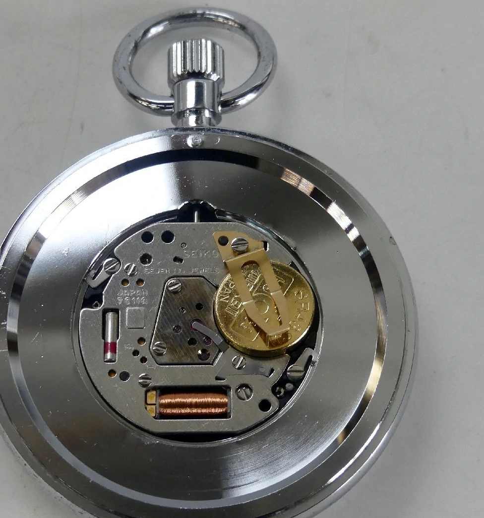 クオーツムーブメント（7550系）― 懐中時計を実用計器として完成させた中枢