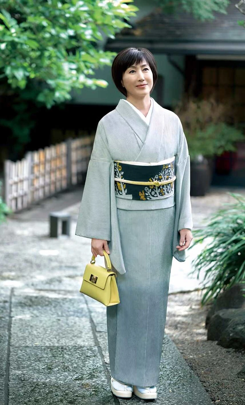 濃色・禁色 ― 色が語った身分と秩序