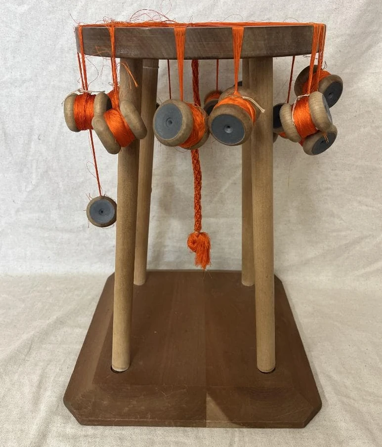 組紐台の自作方法 ― 身近な材料で始める組みの場