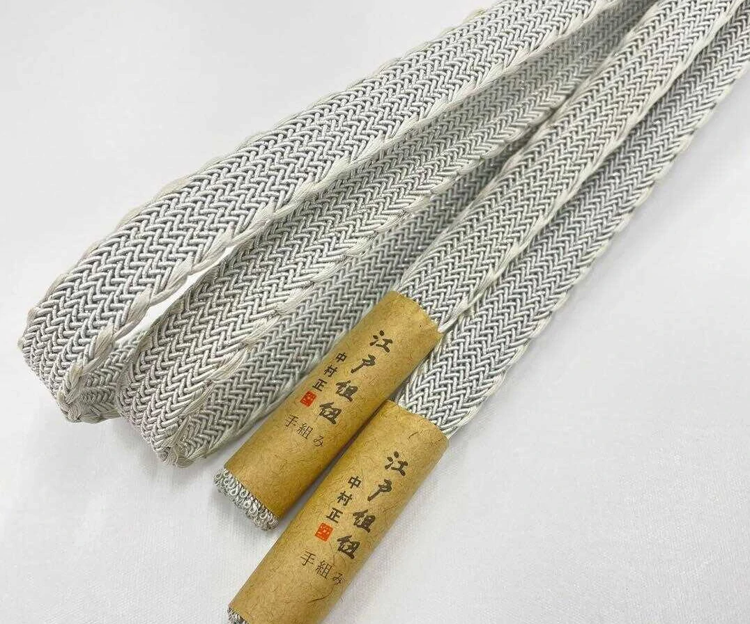 組紐ができるまで ― 手組（てぐみ）の場合