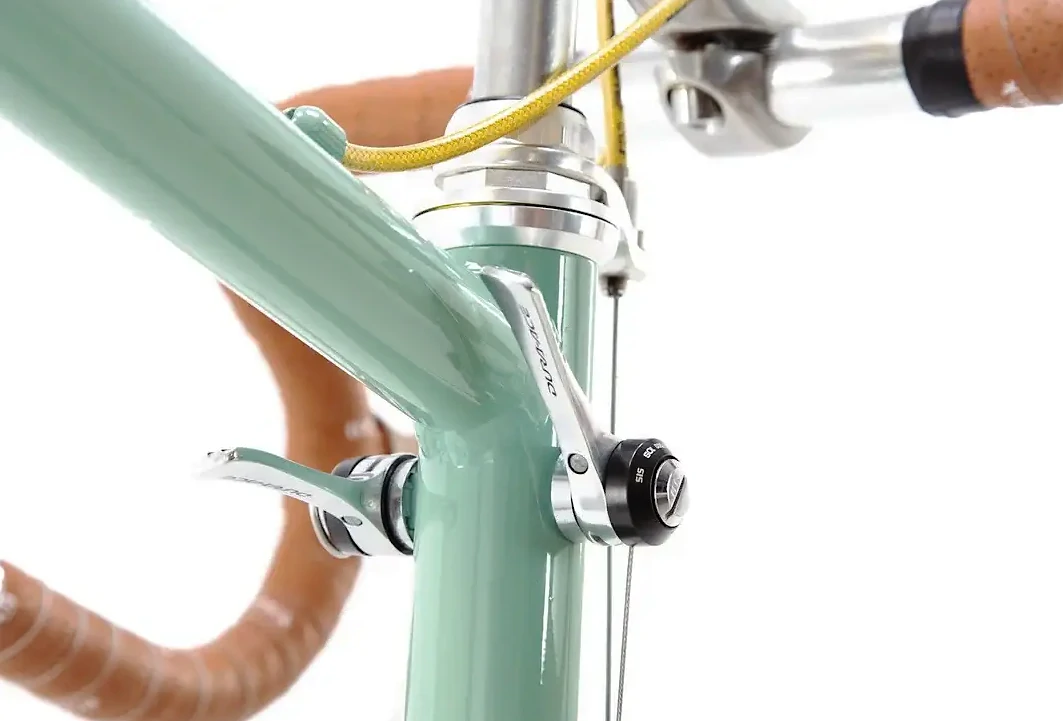 F:\後編集\WordPressタイトル\自転車\画像\mini vélo\Bianchi LEPRE（レプレ）